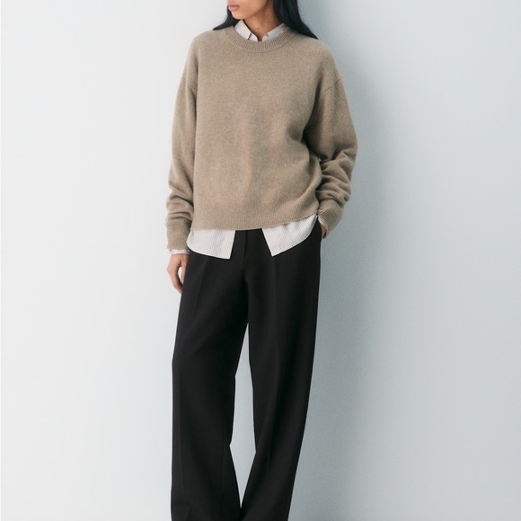 Aritzia Pants - The Effortless Pant Aritzia Black Sz 10